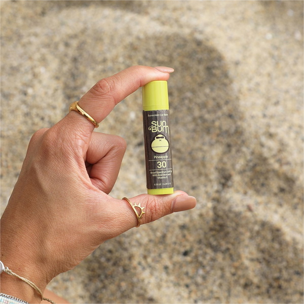 2026 Sun Bum Original 30 SPF Sunscreen CocoBalm Lip Balm 4.25g SB338796 - Pineapple